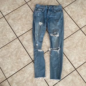 ripped skinny jeans 😽